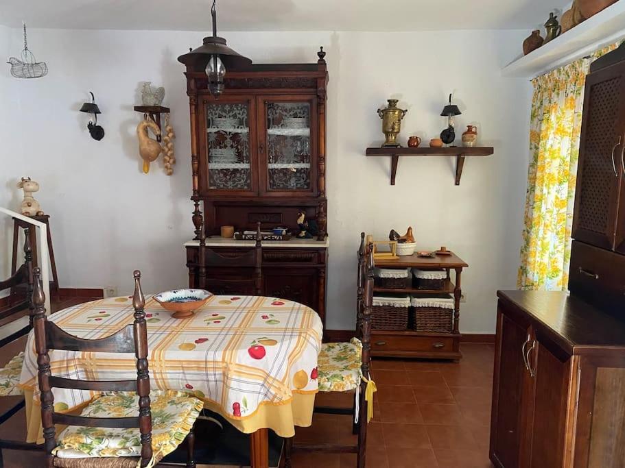 Beautiful Traditional Town House アルダレス エクステリア 写真